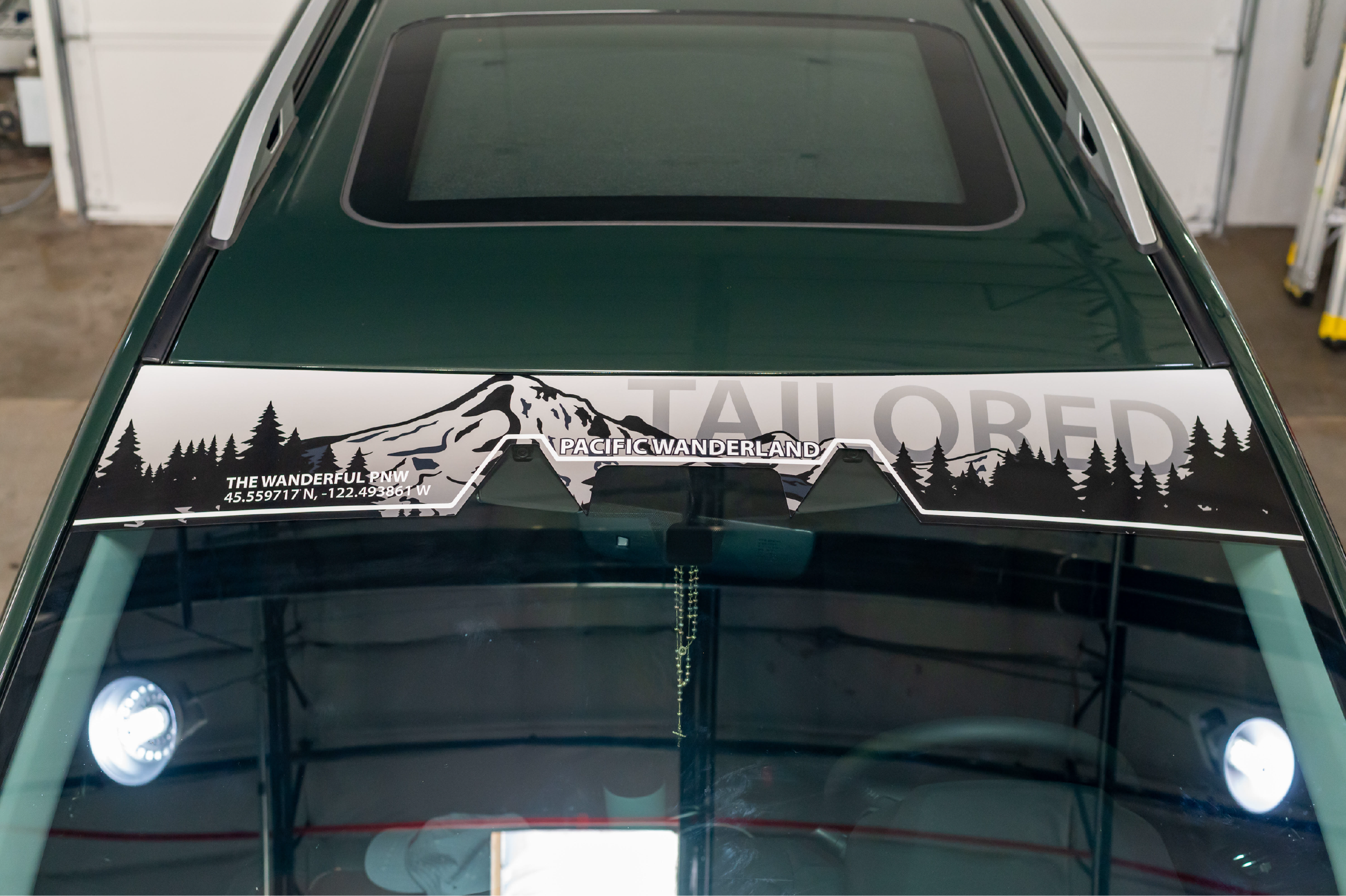 2022 Subaru Forester Gloss Window Banner